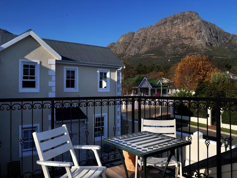 Le Petit Paris Hotel Franschhoek Exterior foto